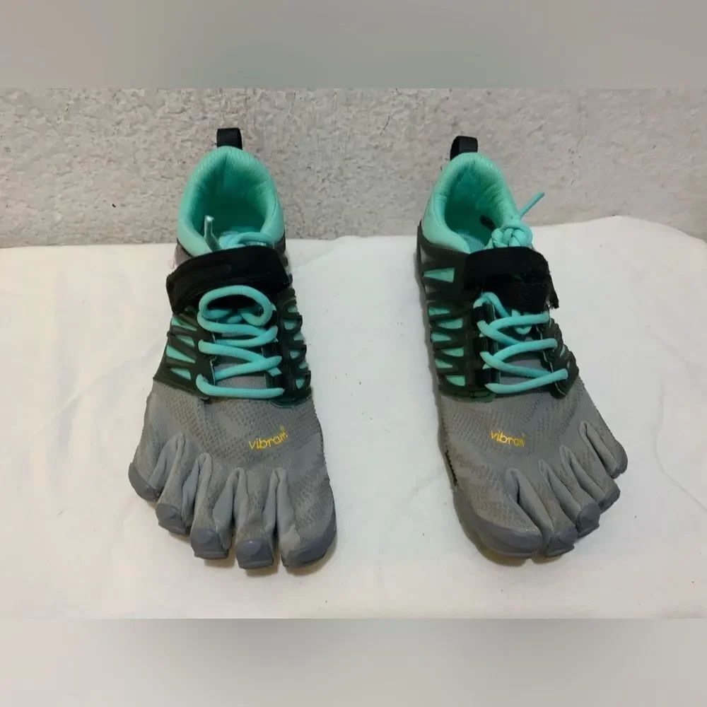 Vibram Five Fingers V-Train Cross Trainer Grey/Black/Aqua 18W6601 Wmn Size 7.5-8